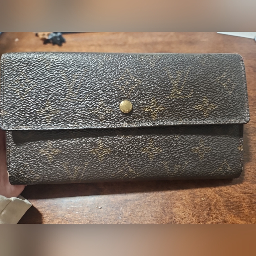 Louis Vuitton Monogram Canvas ITrifold Long Wallet
